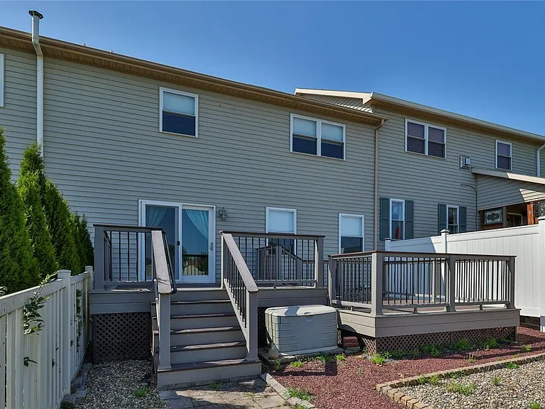 124 Stephanie Dr — Photo 31
