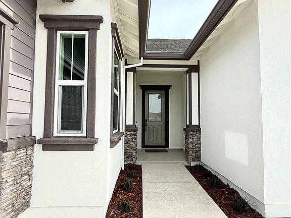3rd image of 14850 Grace Warren Way