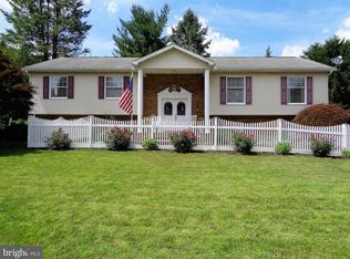 913 Forbes Rd, Carlisle, PA 17013