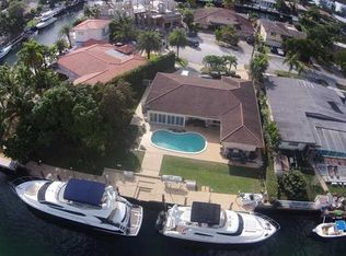 2405 Arch Creek Dr, North Miami, FL 33181