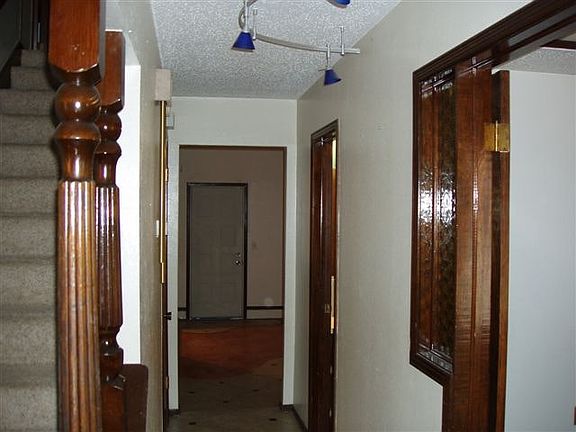 5th image of 9712 S Winston Way