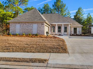 120 Lakecrest Dr, Madison, MS 39110