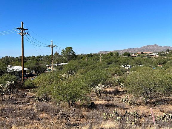3rd image of N Twin Lakes Dr #4
