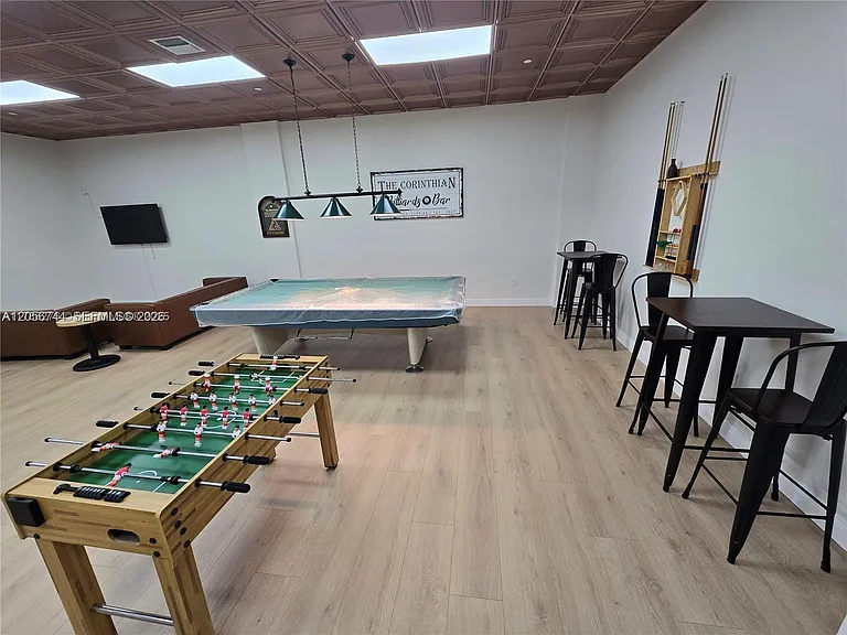 5825 Collins Ave #9C — Photo 78