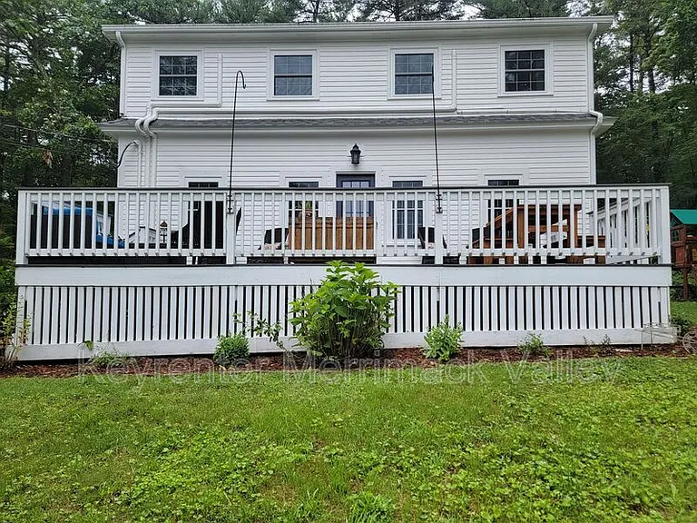13 N Main St — Photo 3