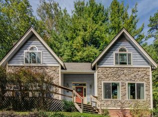 202 Riva Ridge Dr, Fairview, NC 28730