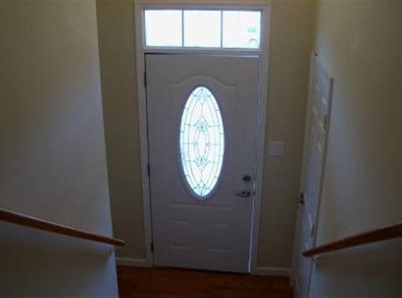 2nd image of 1515 Woodland Cove Dr NE