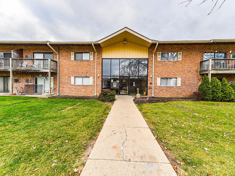 1st image of 7410 Brookdale Dr APT 114