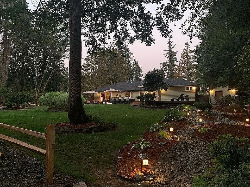 2nd image of 3532 Erlands Point Rd NW