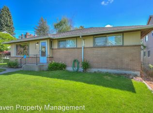 7712 17th Ave SW, Seattle, WA 98106