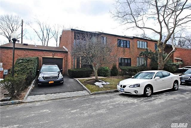 1st image of 104 Windsor Gate Dr