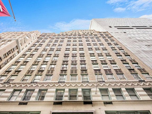5th image of 80 John St APT 8A