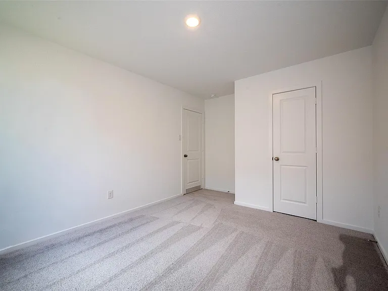 6147 Sunburst Scarlet St — Photo 9