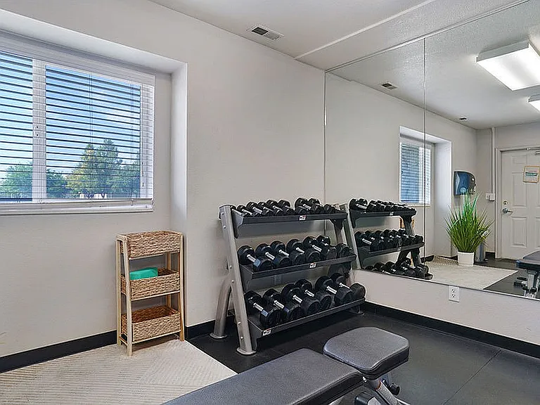 24/7 Fitness Center