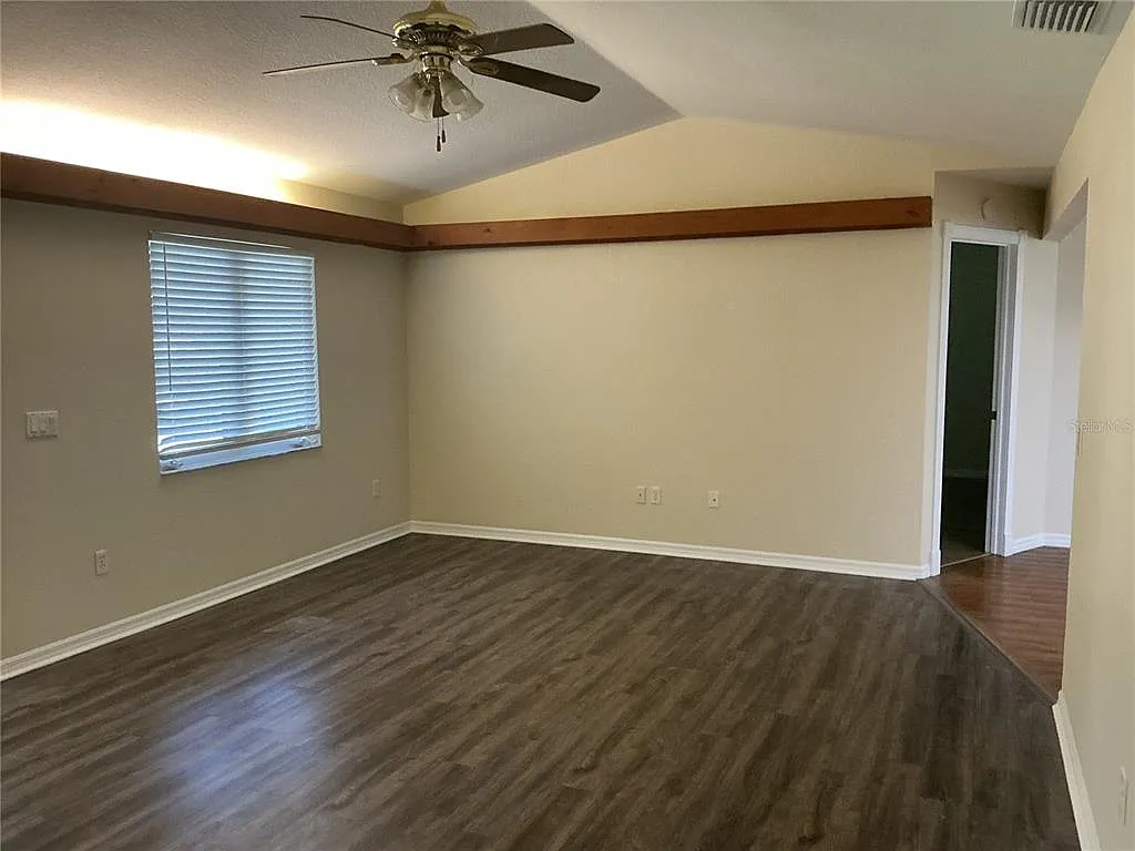 3 bed, 2.0 bath, 1579 sqft, $1,600 — Photo 4