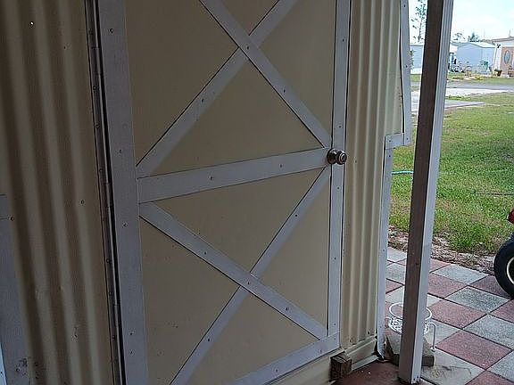 5th image of 18 Circle Rdg