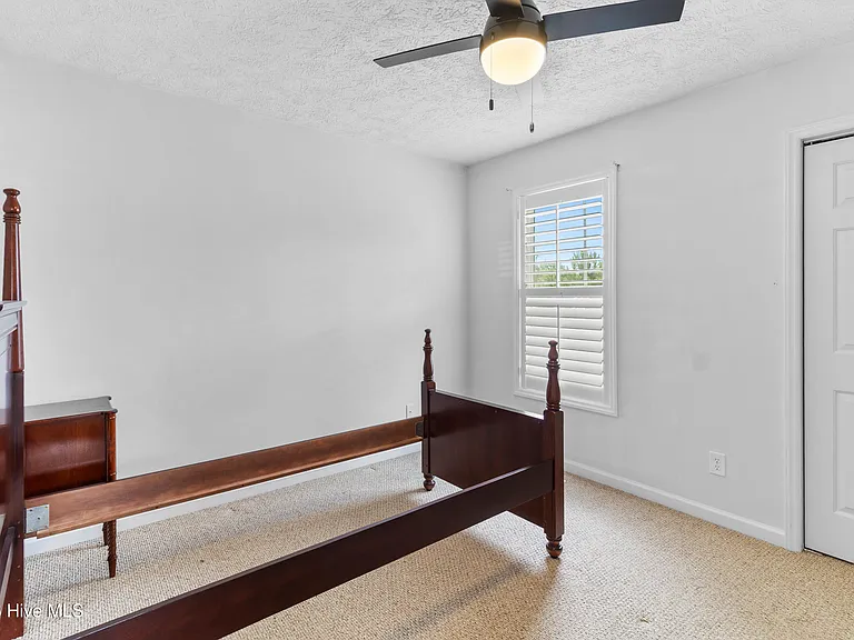 108 Camberly Ln — Photo 10