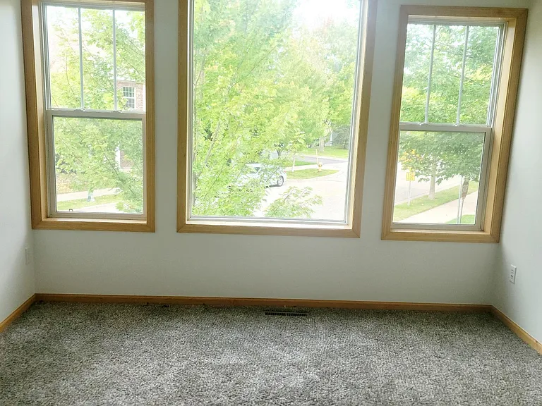 3049 Chamberlain St N #4 — Photo 4