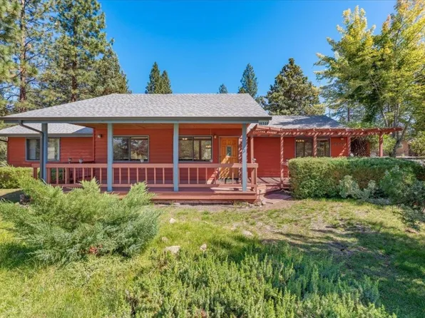 16508 Lake Shore Dr, Weed, CA 96094