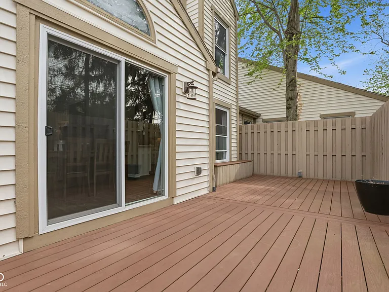 11610 Buttonwood Dr — Photo 43