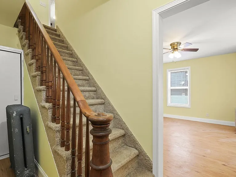 10 Cottage St #10 — Photo 6