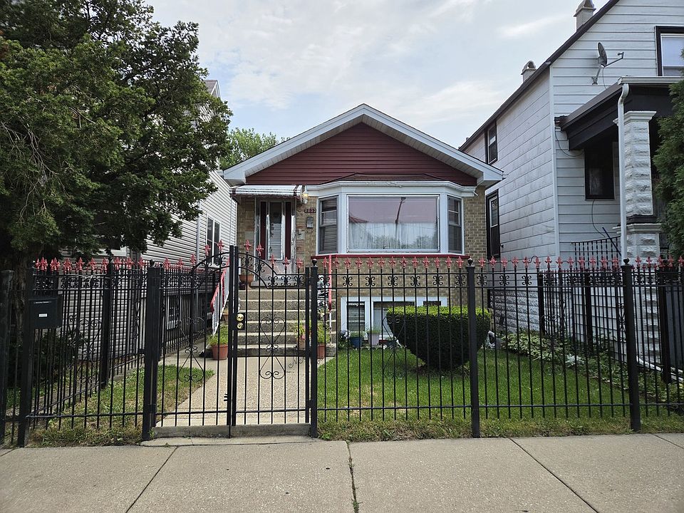 1st image of 2033 N La Crosse Ave
