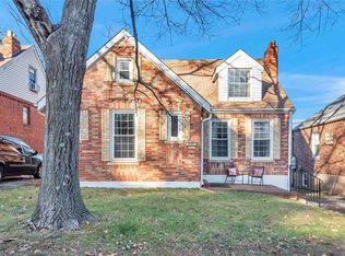 8909 Litzsinger Rd, Saint Louis, MO 63144
