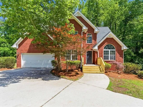 2544 Carnes Rd, Jonesboro, GA 30236