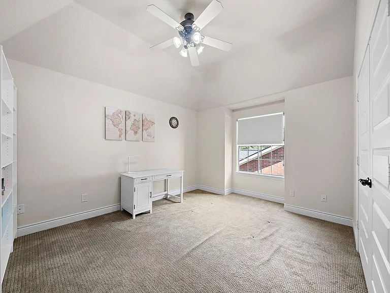 22634 Cascade Springs Dr — Photo 31
