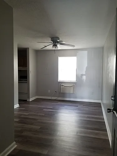 Newly remodeled 1 bed 1 bath Photo 1
