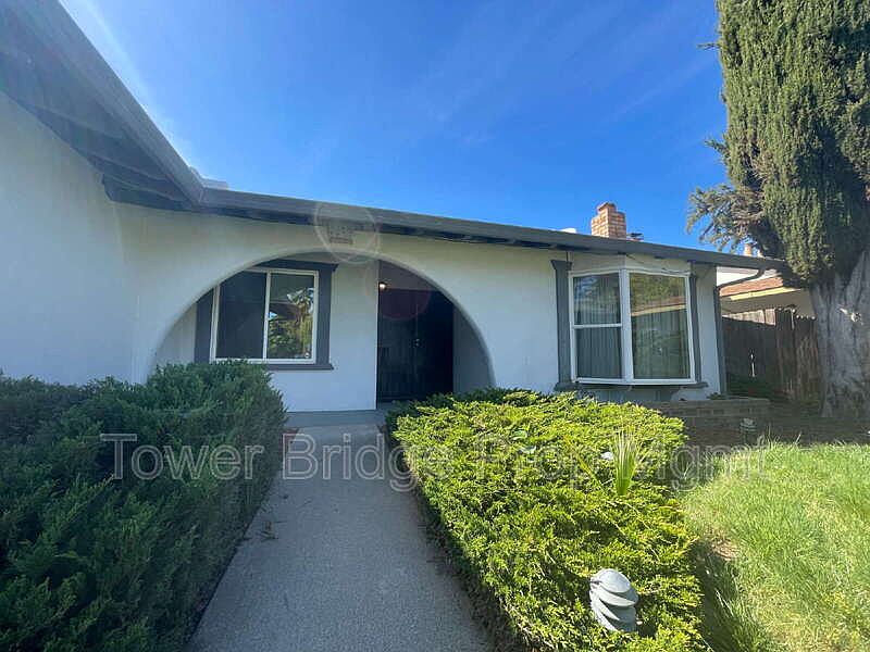 1st image of 9400 Appalachian Dr