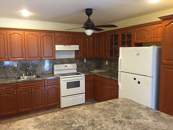 5th image of 4427 NW 185th St