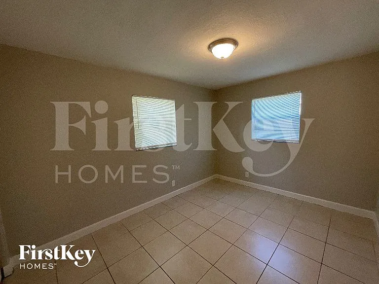 5980 NW 24th Ct — Photo 11