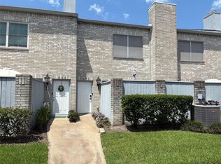 622 Wilcrest Dr, Houston, TX 77042