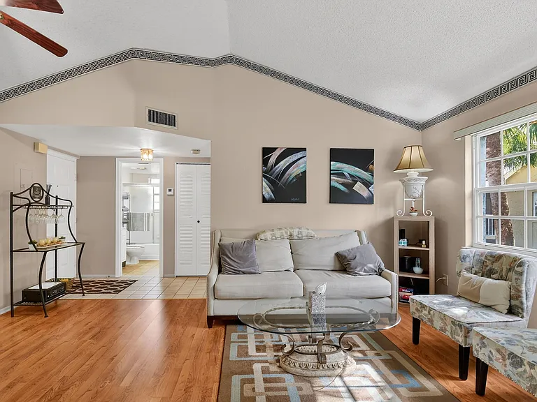 1606 SE Green Acres Cir #S203 — Photo 6