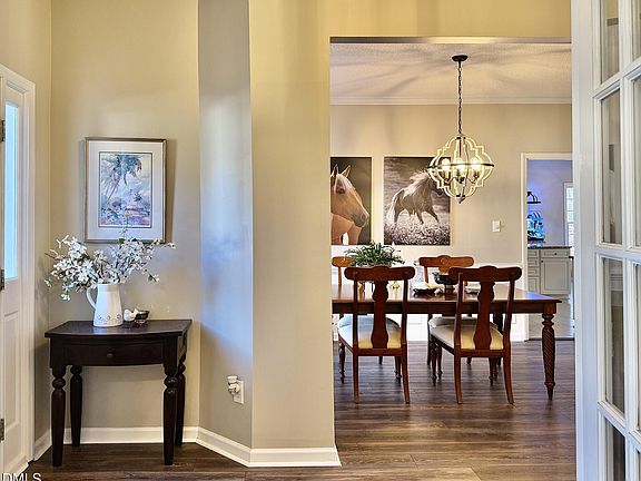 4th image of 12200 Freemont Ln