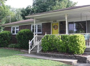 4608 Idle Hour Dr, Louisville, KY 40216