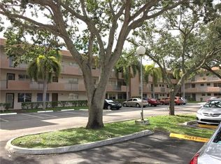 8405 NW 61st St #102, Tamarac, FL 33321