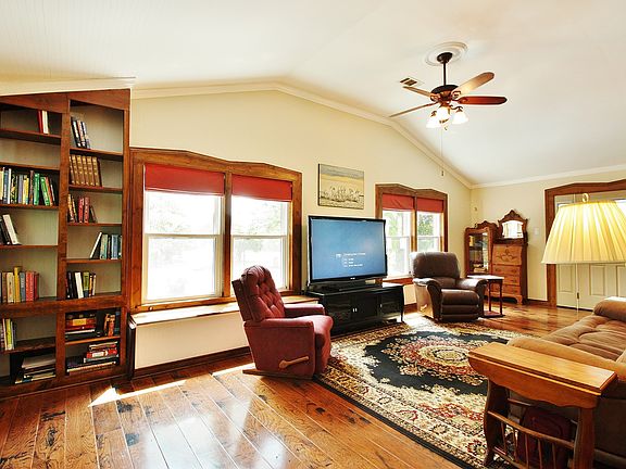 5th image of 2518 County Road 494