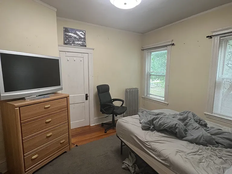 270 Harvard St #1A — Photo 11