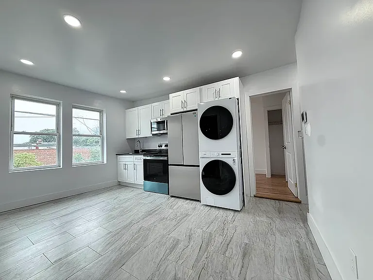 114-60 Merrick Blvd #2K — Photo 1