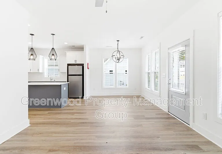4003 Nairn Dr — Photo 11