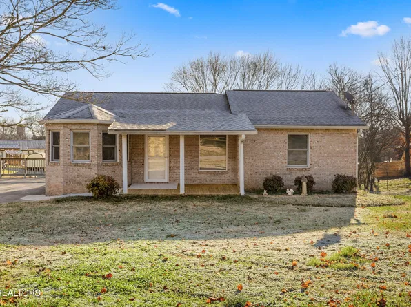 425 Holbrook Ave, Lenoir City, TN 37771