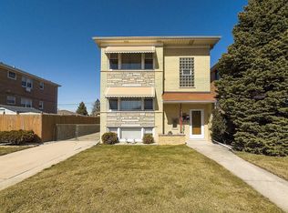 5948 W 79th St APT 2, Burbank, IL 60459