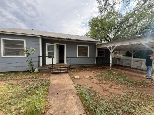 3006 38th St #1, Snyder, TX 79549