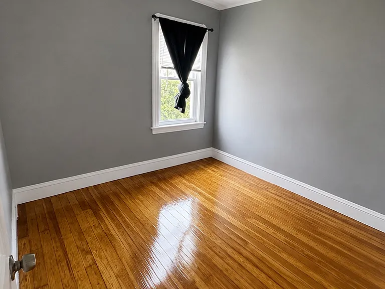 646 Birch St #1 — Photo 7
