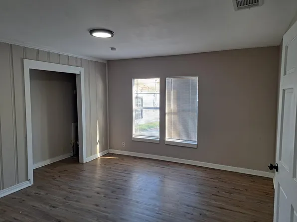 1432 W 5th Ave, Corsicana, TX 75110