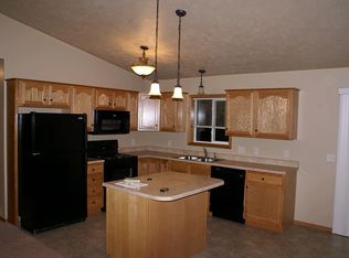 3805 W 93rd St, Sioux Falls, SD 57108