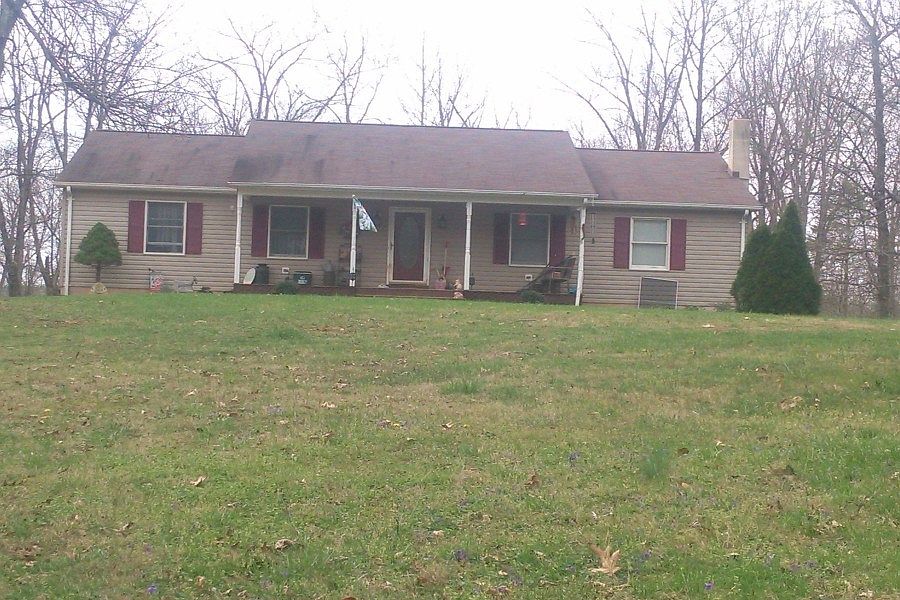 1st image of 17056 Black Oak Dr