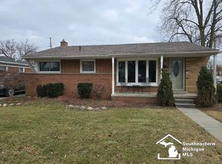 2555 Medford St, Trenton, MI 48183